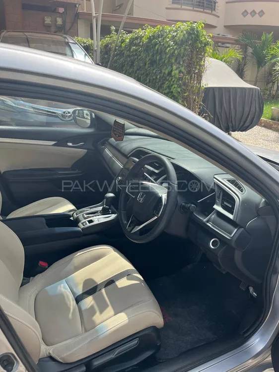 ہونڈا سوک 2020 for Sale in کراچی ہونڈا سوک 2020 for Sale in کراچی Image-12