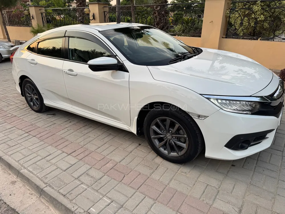 Honda Civic 2020 for Sale in Islamabad Honda Civic 2020 for Sale in Islamabad Image-3