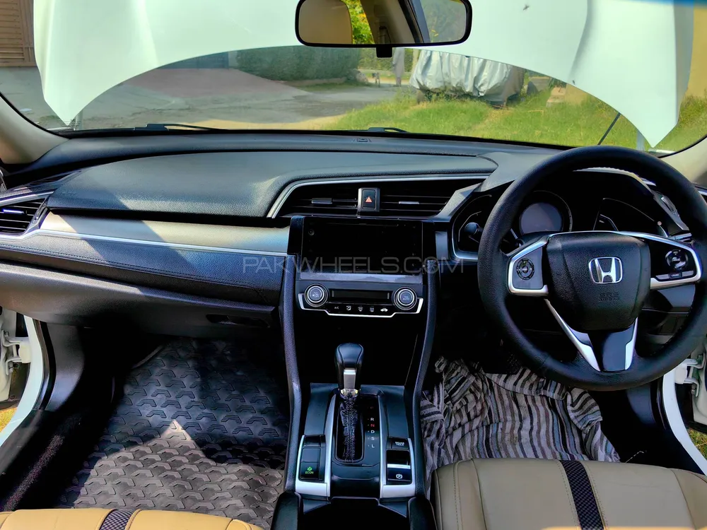 Honda Civic 2020 for Sale in Islamabad Honda Civic 2020 for Sale in Islamabad Image-10