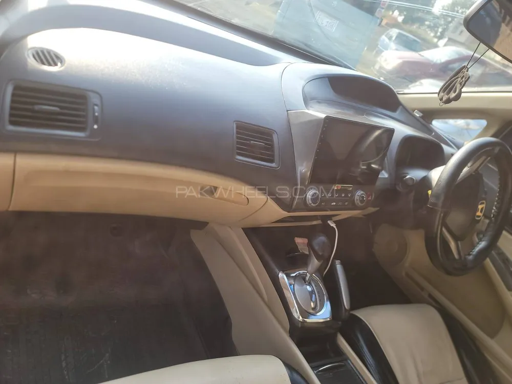 Honda Civic 2010 for Sale in Sahiwal Honda Civic 2010 for Sale in Sahiwal Image-6