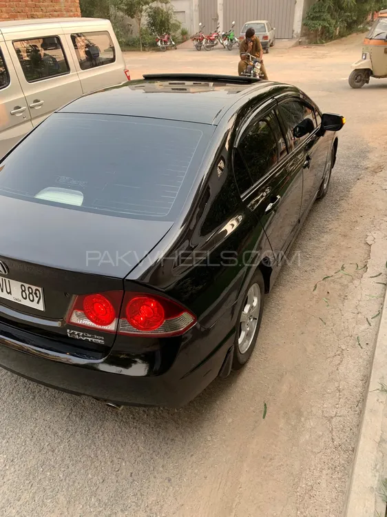 Honda Civic 2011 for Sale in Multan Honda Civic 2011 for Sale in Multan Image-5