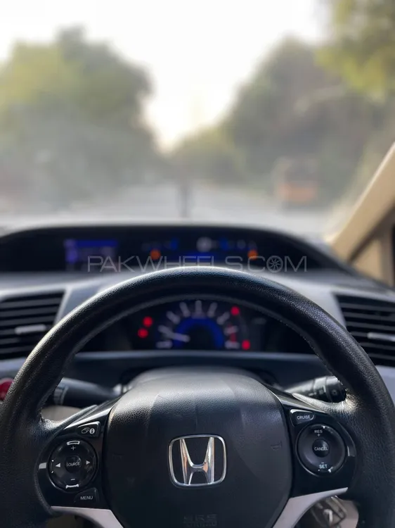 Honda Civic 2015 for Sale in Lahore Honda Civic 2015 for Sale in Lahore Image-11