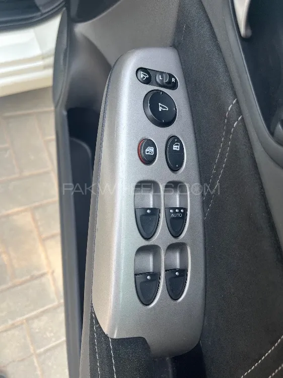Honda Civic 2011 for Sale in Multan Honda Civic 2011 for Sale in Multan Image-8