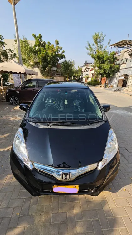 Honda Fit 2011 for Sale in Karachi Honda Fit 2011 for Sale in Karachi Image-9
