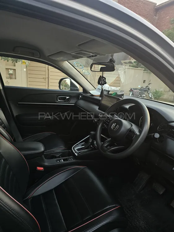 Honda HR-V 2023 for Sale in Multan Honda HR-V 2023 for Sale in Multan Image-2