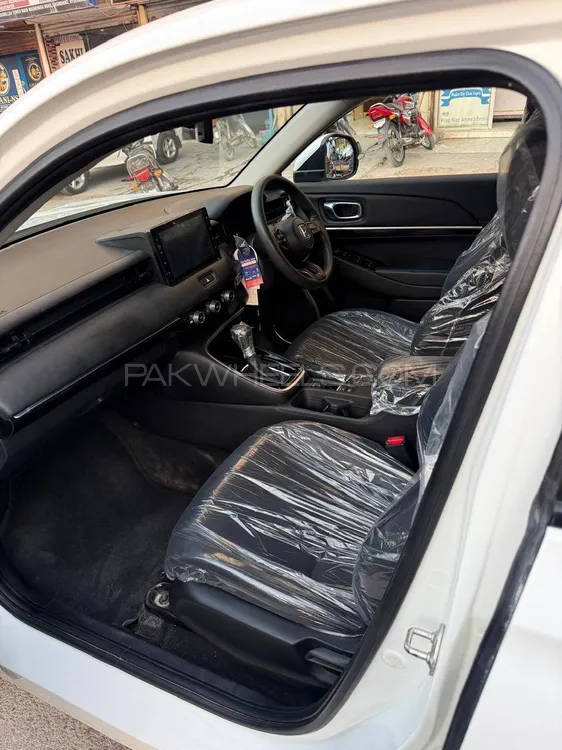 Honda HR-V 2023 for Sale in Hyderabad Honda HR-V 2023 for Sale in Hyderabad Image-6