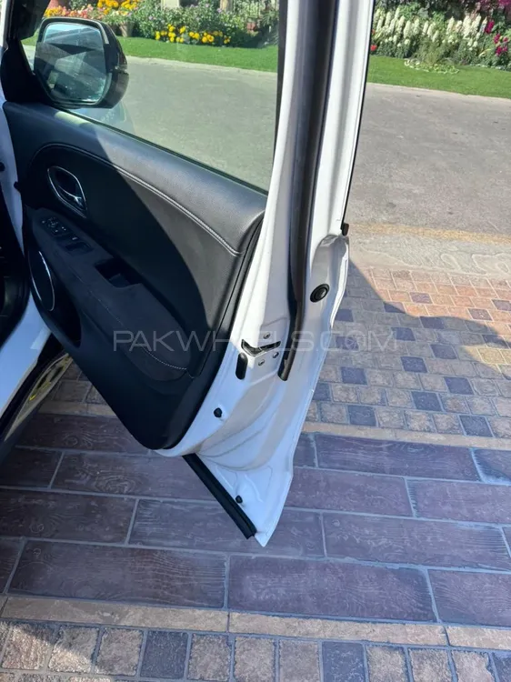 Honda Vezel 2019 for Sale in Sargodha Honda Vezel 2019 for Sale in Sargodha Image-10