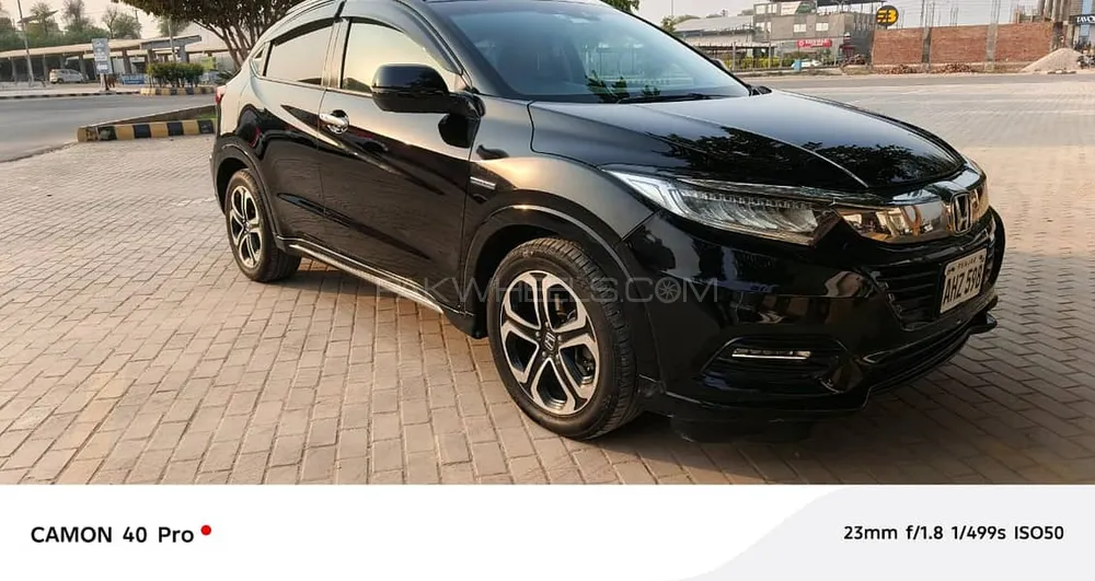 Honda Vezel 2019 for Sale in Multan Honda Vezel 2019 for Sale in Multan Image-2
