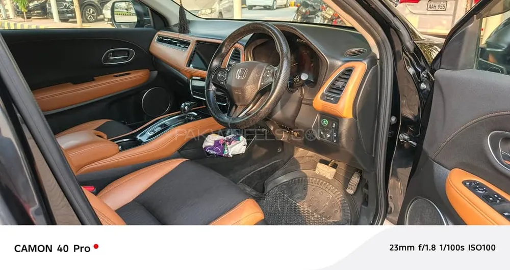 Honda Vezel 2019 for Sale in Multan Honda Vezel 2019 for Sale in Multan Image-5