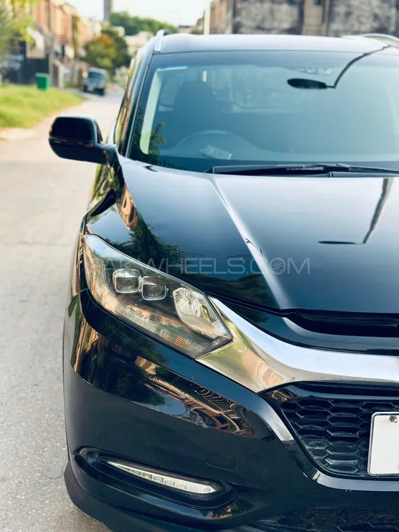 Honda Vezel 2016 for Sale in Multan Honda Vezel 2016 for Sale in Multan Image-10