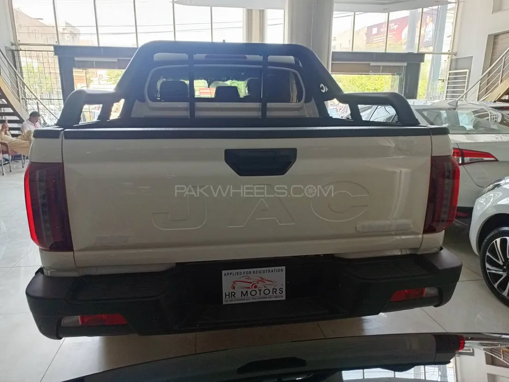 JAC T9 2025 for Sale in Lahore JAC T9 2025 for Sale in Lahore Image-10