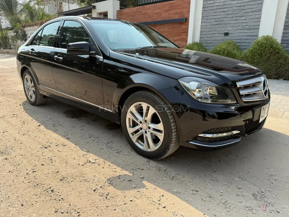 Mercedes Benz C Class 2013 for Sale in Karachi Mercedes Benz C Class 2013 for Sale in Karachi Image-1