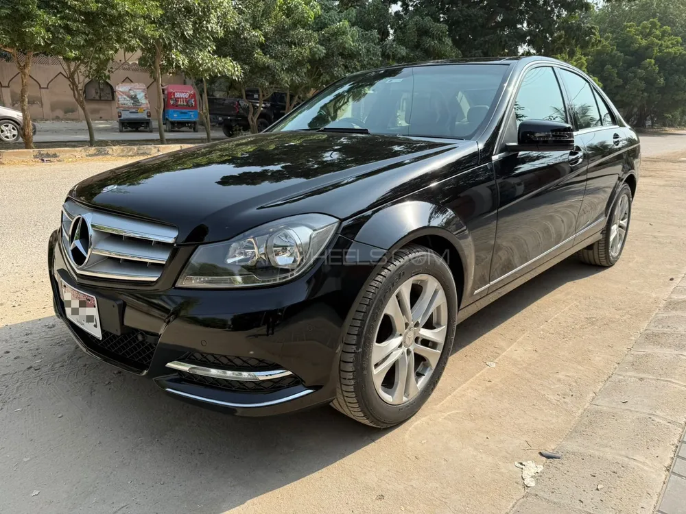 Mercedes Benz C Class 2013 for Sale in Karachi Mercedes Benz C Class 2013 for Sale in Karachi Image-3