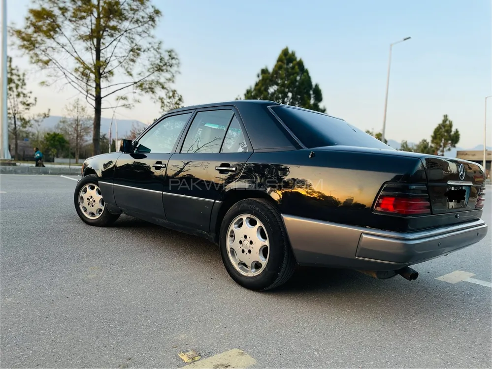 مرسڈیز بینز ای کلاس 1986 for Sale in اسلام آباد مرسڈیز بینز ای کلاس 1986 for Sale in اسلام آباد Image-2