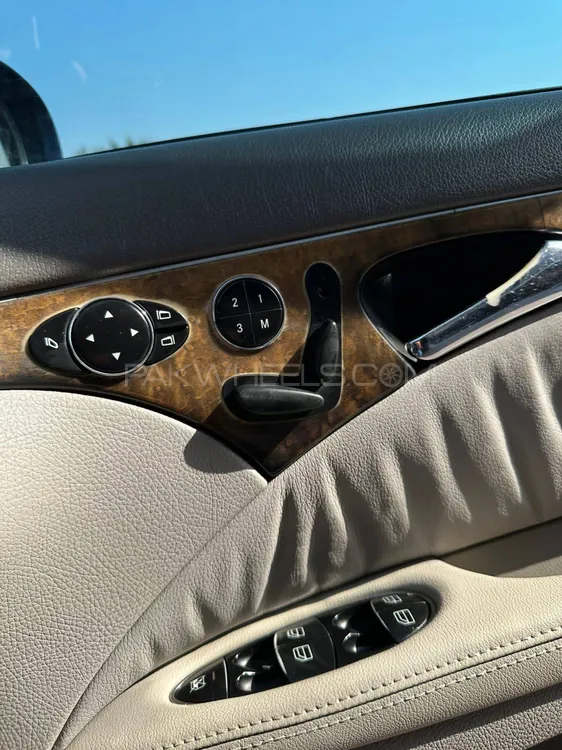 مرسڈیز بینز ای کلاس 2004 for Sale in اسلام آباد مرسڈیز بینز ای کلاس 2004 for Sale in اسلام آباد Image-11