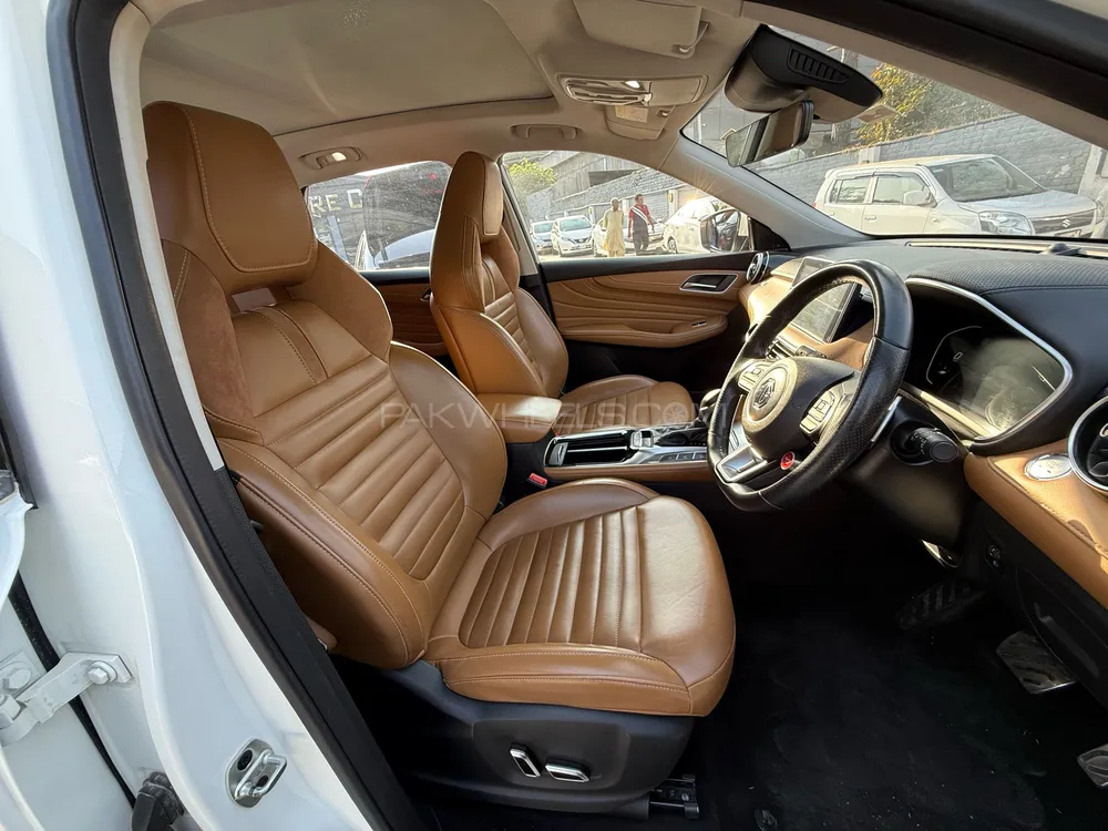 MG HS 2022 for Sale in Islamabad MG HS 2022 for Sale in Islamabad Image-9
