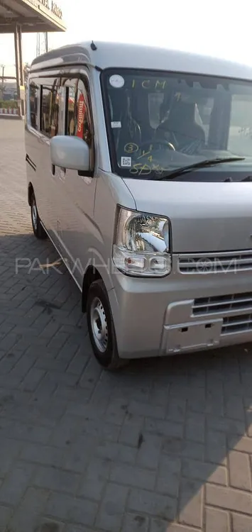 نسان کلپر 2025 for Sale in گجرانوالہ نسان کلپر 2025 for Sale in گجرانوالہ Image-3