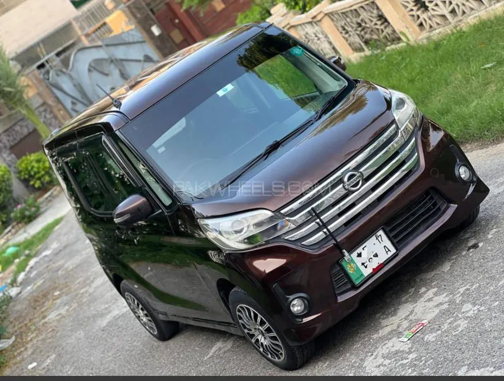 Nissan Dayz Roox 2014 for Sale in Rawalpindi Nissan Dayz Roox 2014 for Sale in Rawalpindi Image-1