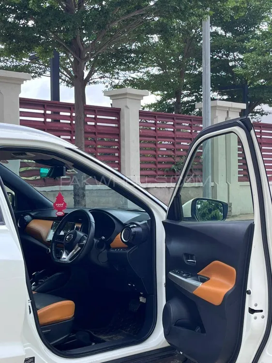 نسان ککس 2020 for Sale in لاہور نسان ککس 2020 for Sale in لاہور Image-7
