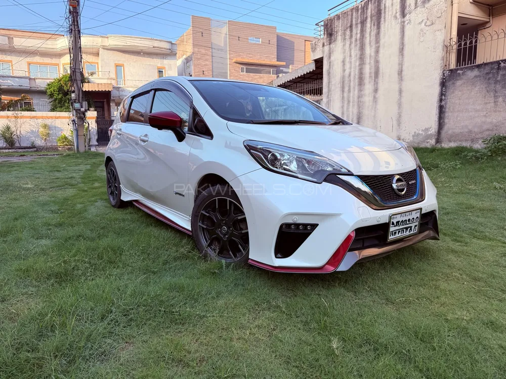 Nissan Note 2019 for Sale in Lahore Image-1