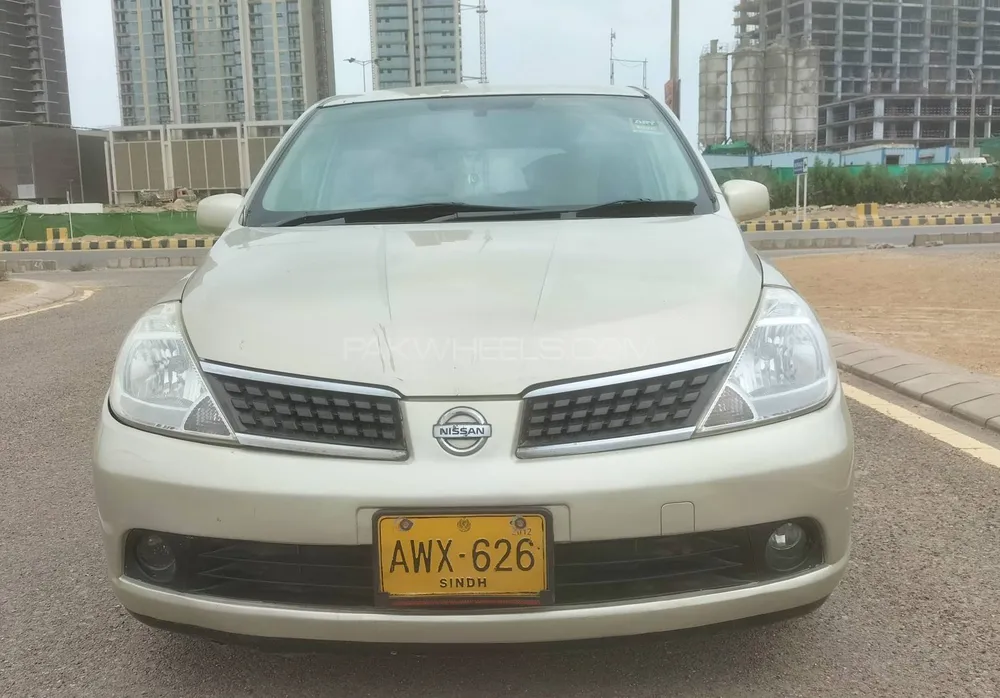 Nissan Tiida 2006 for Sale in Karachi Nissan Tiida 2006 for Sale in Karachi Image-4