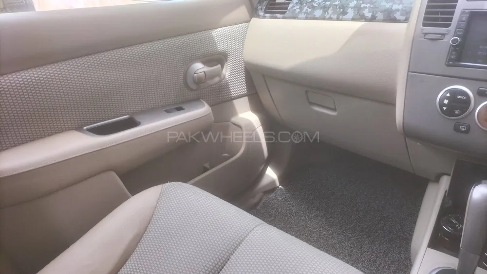 Nissan Tiida 2006 for Sale in Karachi Nissan Tiida 2006 for Sale in Karachi Image-9