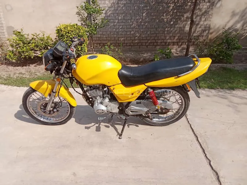 Ravi Piaggio Storm 125 2010 for Sale Ravi Piaggio Storm 125 2010 for Sale Image-1