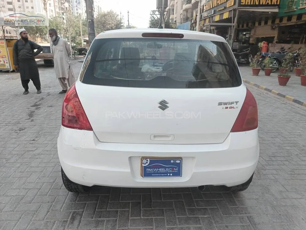 Suzuki Swift 2012 for Sale in Karachi Suzuki Swift 2012 for Sale in Karachi Image-4
