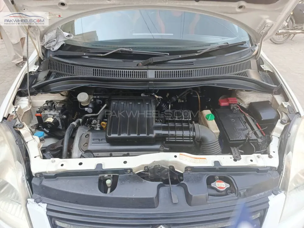 Suzuki Swift 2012 for Sale in Karachi Suzuki Swift 2012 for Sale in Karachi Image-7