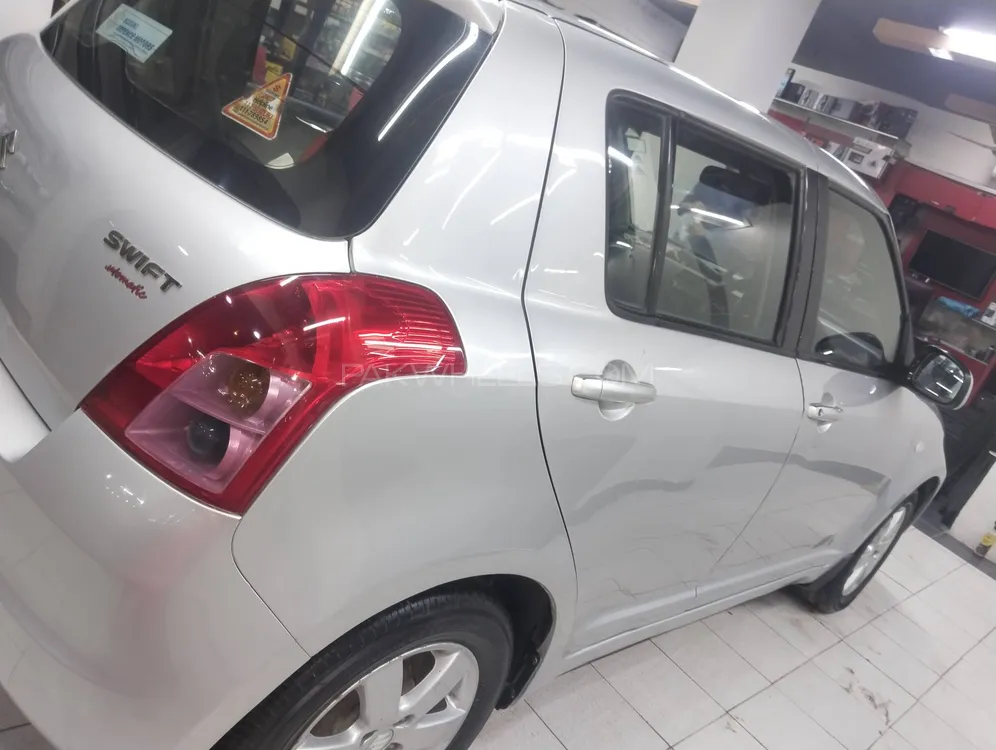 سوزوکی سوئفٹ 2018 for Sale in کراچی سوزوکی سوئفٹ 2018 for Sale in کراچی Image-4