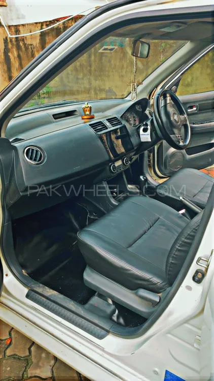 سوزوکی سوئفٹ 2007 for Sale in سیالکوٹ سوزوکی سوئفٹ 2007 for Sale in سیالکوٹ Image-3