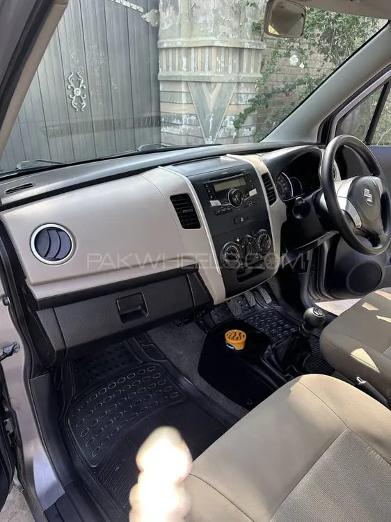 Suzuki Wagon R 2016 for Sale in Bahawalpur Suzuki Wagon R 2016 for Sale in Bahawalpur Image-12