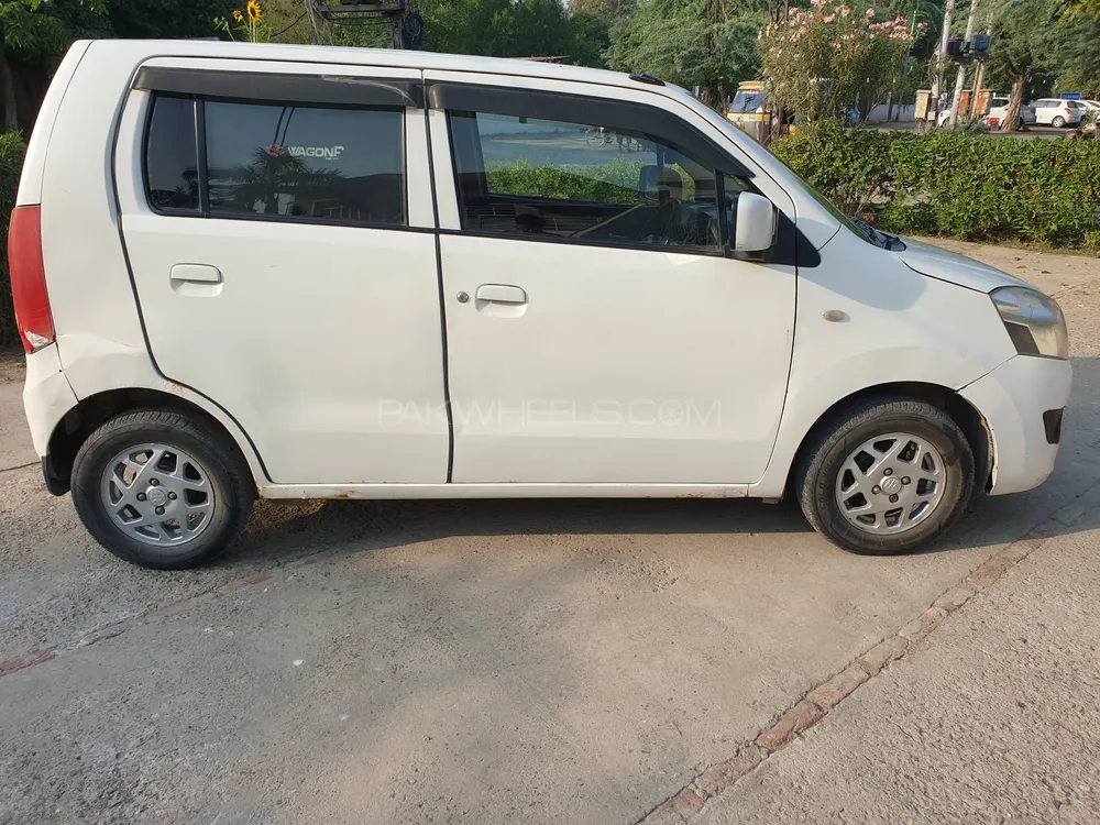 Suzuki Wagon R 2018 for Sale in Sargodha Suzuki Wagon R 2018 for Sale in Sargodha Image-3