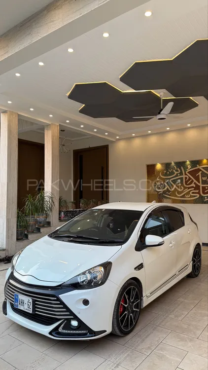 Toyota Aqua 2016 for Sale in Peshawar Toyota Aqua 2016 for Sale in Peshawar Image-2