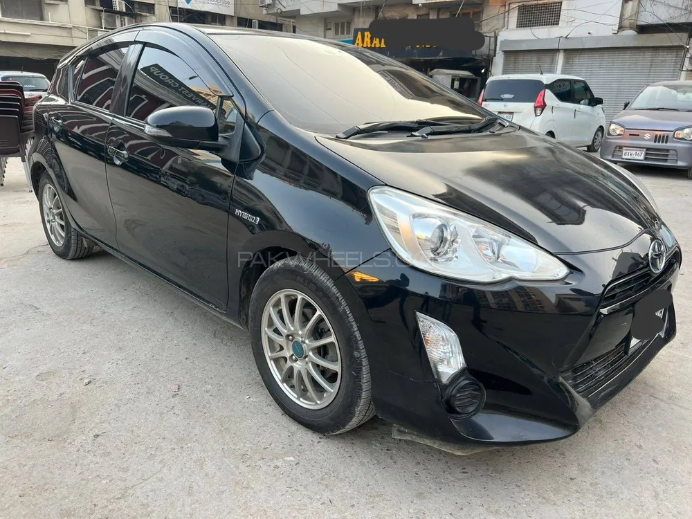 Toyota Aqua 2015 for Sale in Karachi Image-1