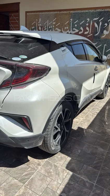 Toyota C-HR 2017 for Sale in Islamabad Toyota C-HR 2017 for Sale in Islamabad Image-7