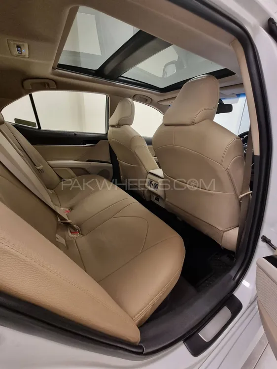 Toyota Camry 2018 for Sale in Karachi Toyota Camry 2018 for Sale in Karachi Image-7
