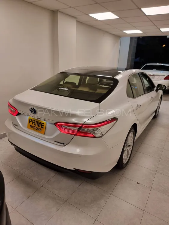 Toyota Camry 2018 for Sale in Karachi Toyota Camry 2018 for Sale in Karachi Image-11