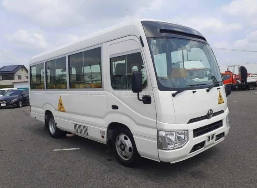 Toyota Coaster 2020 for Sale in Karachi Toyota Coaster 2020 for Sale in Karachi Image-8