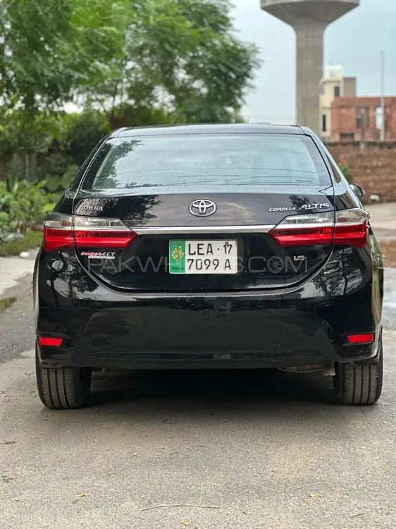Toyota Corolla 2017 for Sale in Lahore Toyota Corolla 2017 for Sale in Lahore Image-13