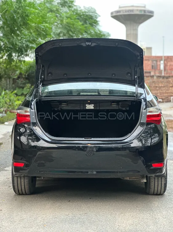 Toyota Corolla 2017 for Sale in Lahore Toyota Corolla 2017 for Sale in Lahore Image-14