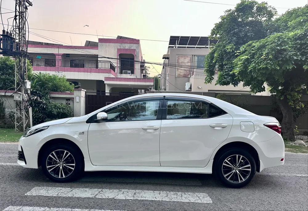 Toyota Corolla 2019 for Sale in Lahore Toyota Corolla 2019 for Sale in Lahore Image-2