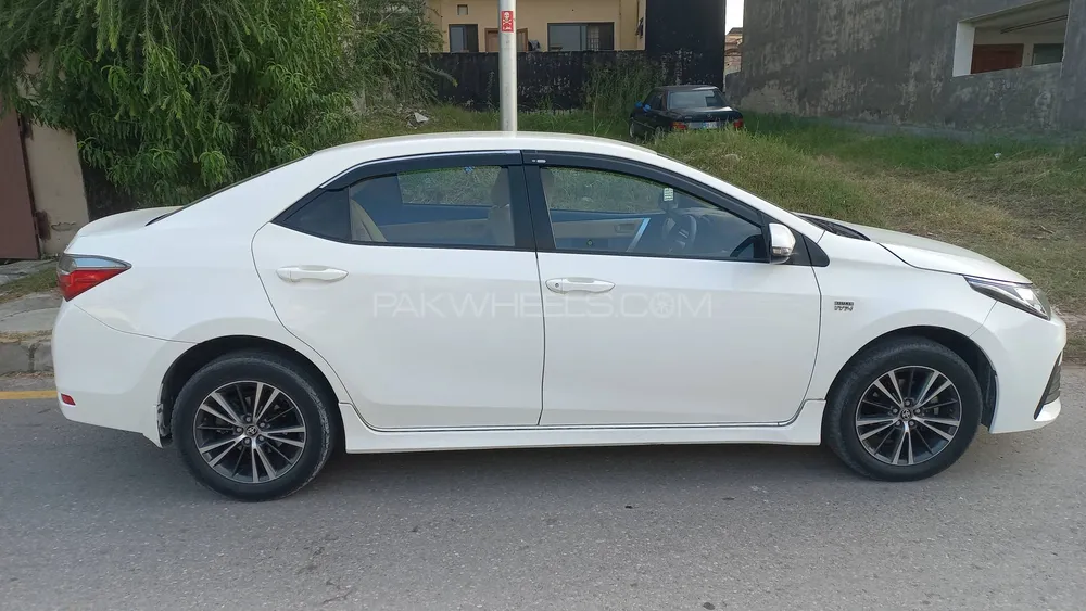 Toyota Corolla 2020 for Sale in Islamabad Image-1