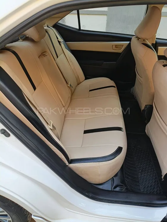 Toyota Corolla 2020 for Sale in Karachi Image-1
