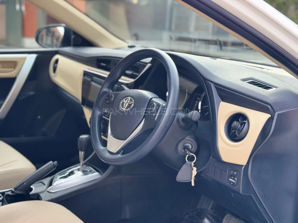 Toyota Corolla 2020 for Sale in Rawalpindi Toyota Corolla 2020 for Sale in Rawalpindi Image-14
