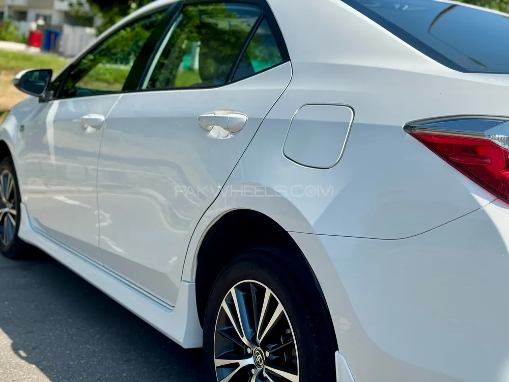 Toyota Corolla 2020 for Sale in Rawalpindi Toyota Corolla 2020 for Sale in Rawalpindi Image-3