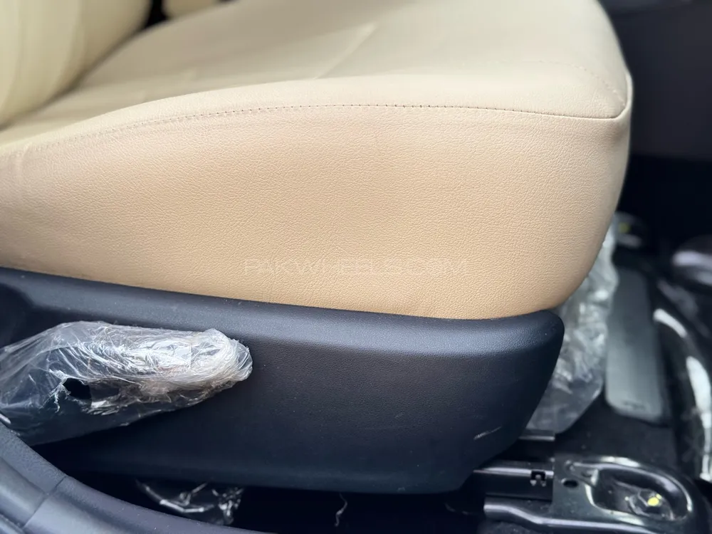 Toyota Corolla 2020 for Sale in Rawalpindi Toyota Corolla 2020 for Sale in Rawalpindi Image-13