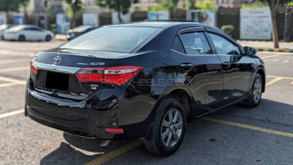 Toyota Corolla 2016 for Sale in Lahore Toyota Corolla 2016 for Sale in Lahore Image-4