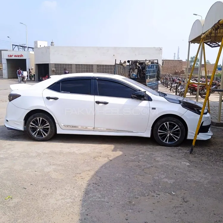 Toyota Corolla 2018 for Sale in Multan Image-1
