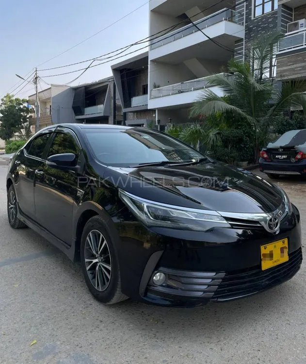 Toyota Corolla 2018 for Sale in Karachi Image-1